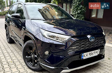 Позашляховик / Кросовер Toyota RAV4 2020 в Києві