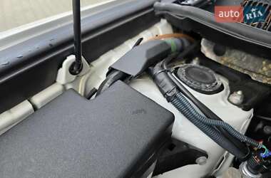 Внедорожник / Кроссовер Toyota RAV4 2011 в 