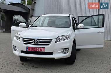 Внедорожник / Кроссовер Toyota RAV4 2011 в 