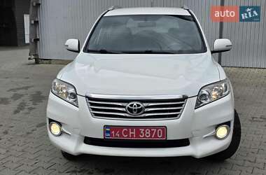 Внедорожник / Кроссовер Toyota RAV4 2011 в 