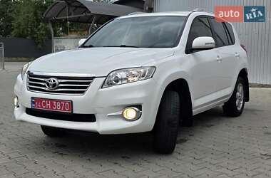 Внедорожник / Кроссовер Toyota RAV4 2011 в 