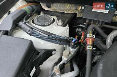 Внедорожник / Кроссовер Toyota RAV4 2011 в 