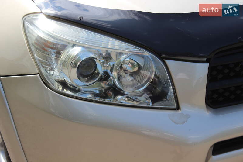 Внедорожник / Кроссовер Toyota RAV4 2007 в Днепре