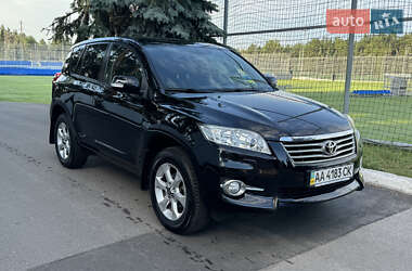Внедорожник / Кроссовер Toyota RAV4 2011 в 