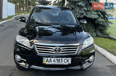 Внедорожник / Кроссовер Toyota RAV4 2011 в 