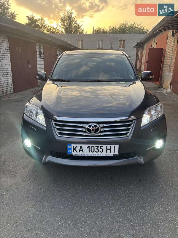 Toyota RAV4 2012