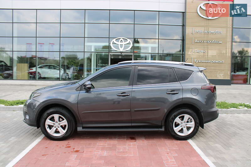 Позашляховик / Кросовер Toyota RAV4 2014 в Черкасах