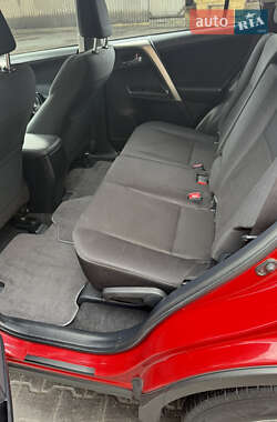 Внедорожник / Кроссовер Toyota RAV4 2013 в 