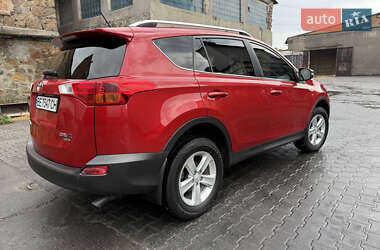 Внедорожник / Кроссовер Toyota RAV4 2013 в 