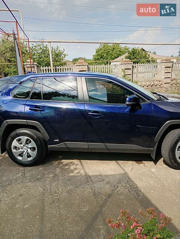 Позашляховик / Кросовер Toyota RAV4 2019 в Врадіївці