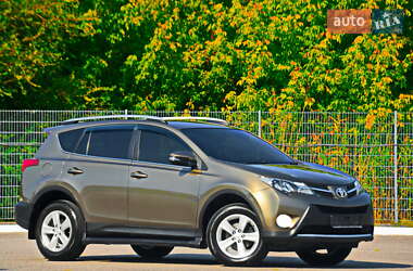 Внедорожник / Кроссовер Toyota RAV4 2014 в Днепре