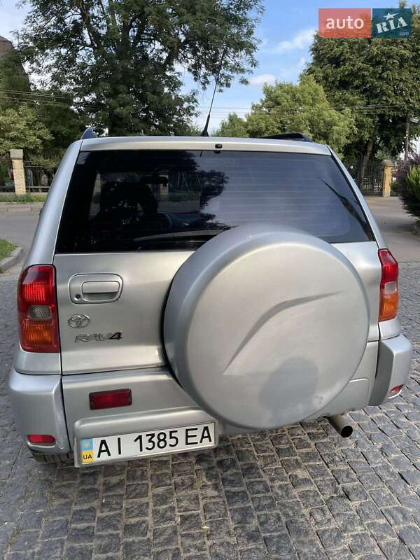 Внедорожник / Кроссовер Toyota RAV4 2002 в Фастове