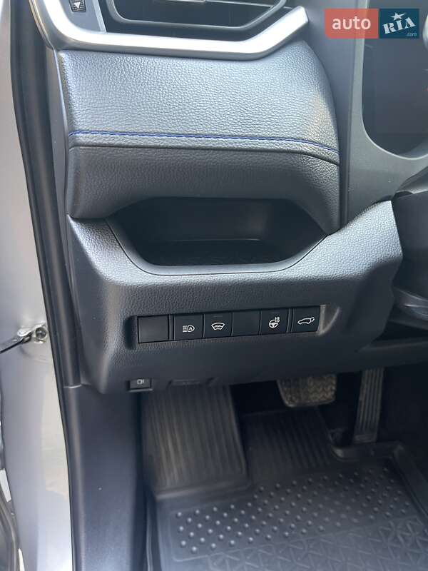 Позашляховик / Кросовер Toyota RAV4 2021 в Кропивницькому