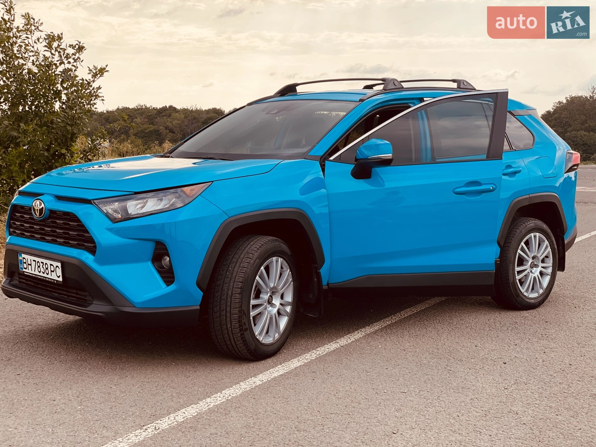 2021 Toyota RAV 4 - мініатюра 3