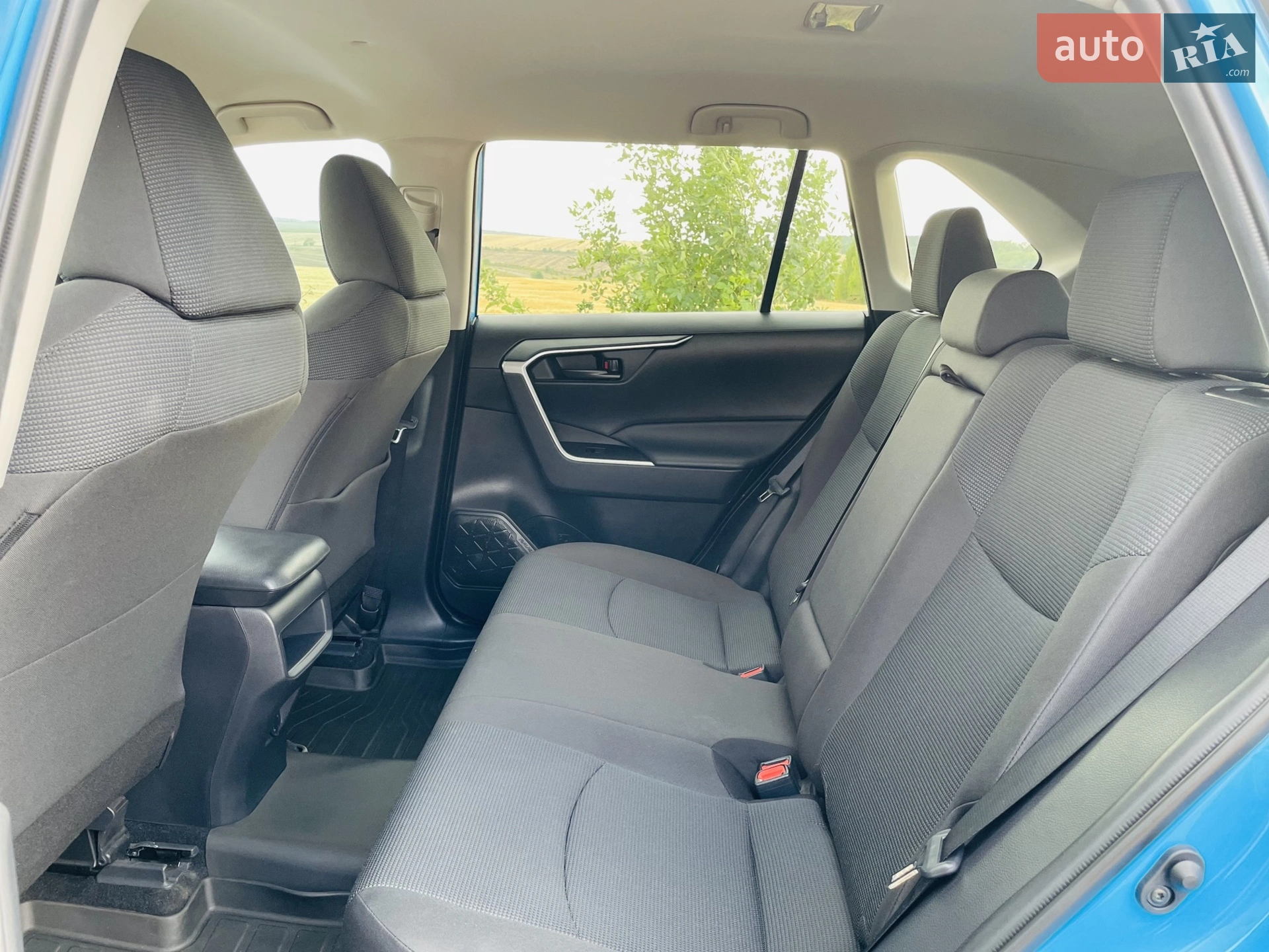 2021 Toyota RAV 4 - мініатюра 11