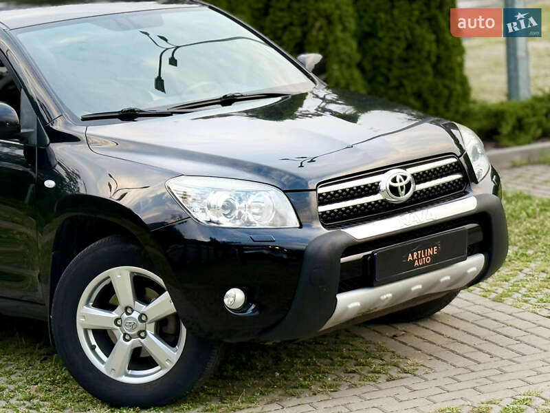 Позашляховик / Кросовер Toyota RAV4 2008 в Харкові