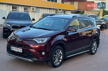 Позашляховик / Кросовер Toyota RAV4 2015 в Одесі