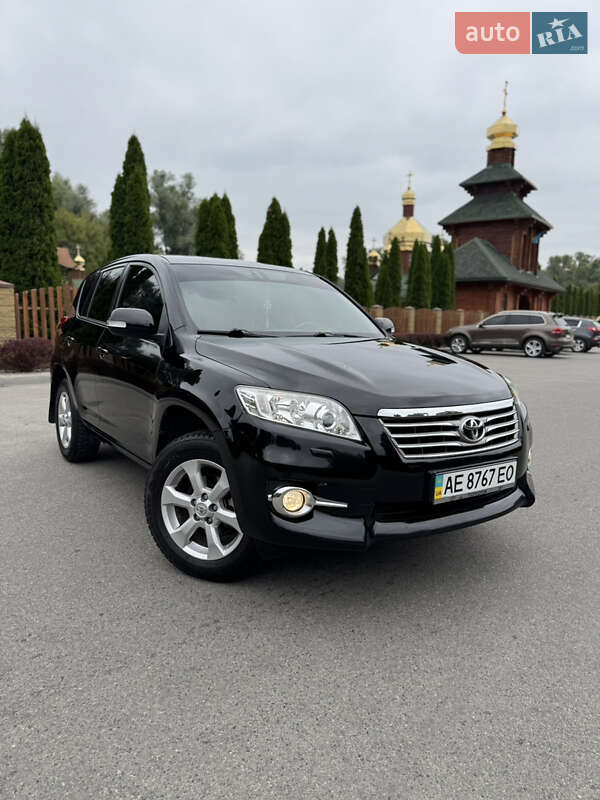 Toyota RAV4 2011