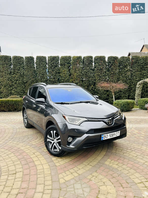 Toyota RAV4 2017