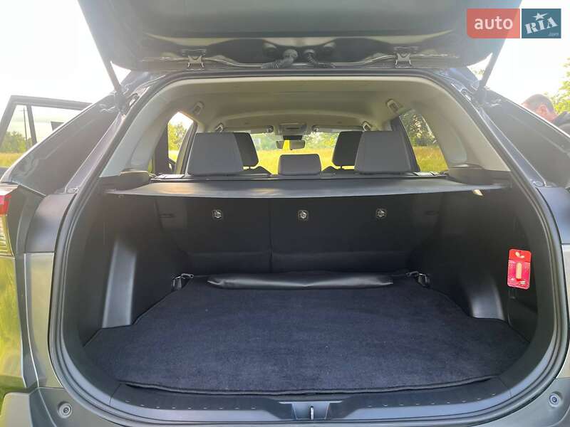 Позашляховик / Кросовер Toyota RAV4 2024 в Білопіллі