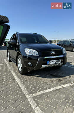 Позашляховик / Кросовер Toyota RAV4 2008 в Миколаєві
