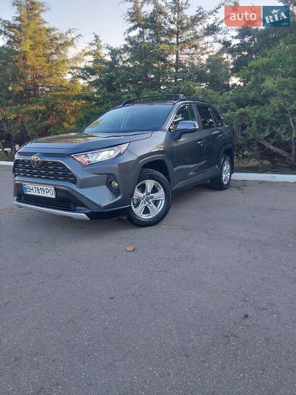 Toyota RAV4 2021