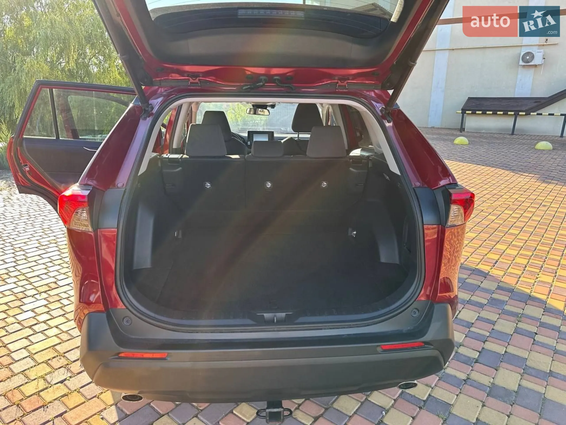 2019 Toyota RAV 4 - мініатюра 8