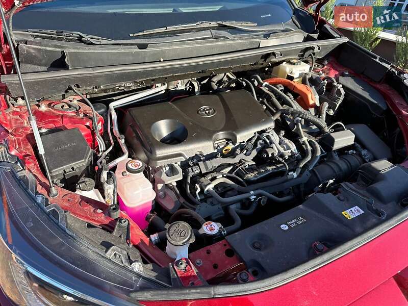 Позашляховик / Кросовер Toyota RAV4 2019 в Умані