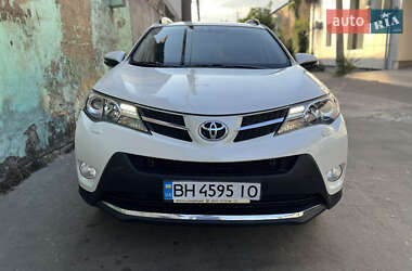 Внедорожник / Кроссовер Toyota RAV4 2015 в Одессе