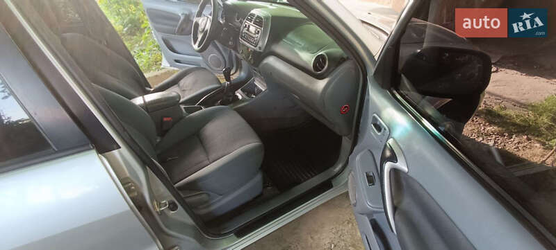 Внедорожник / Кроссовер Toyota RAV4 2001 в Берегово фото 19 Внедорожник / Кроссовер Toyota RAV4 2001 в Берегово