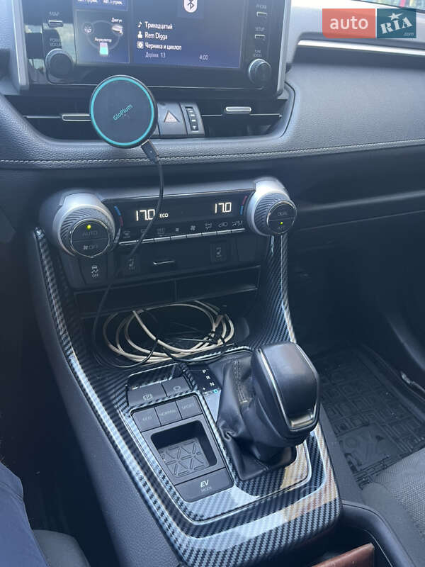 Позашляховик / Кросовер Toyota RAV4 2019 в Одесі