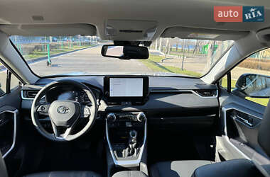 Внедорожник / Кроссовер Toyota RAV4 2022 в Киеве