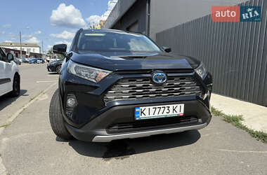 Позашляховик / Кросовер Toyota RAV4 2021 в Києві