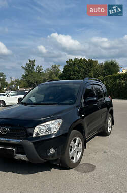 Внедорожник / Кроссовер Toyota RAV4 2006 в Днепре