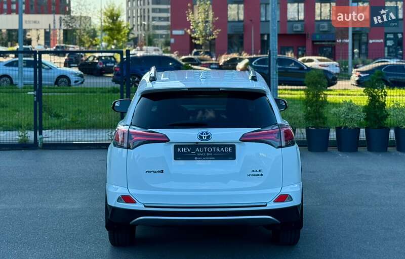 Позашляховик / Кросовер Toyota RAV4 2018 в Києві