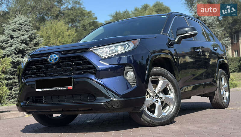 Toyota RAV4 2021