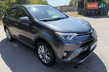 Позашляховик / Кросовер Toyota RAV4 2018 в Кривому Розі