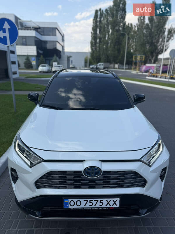 Позашляховик / Кросовер Toyota RAV4 2019 в Одесі