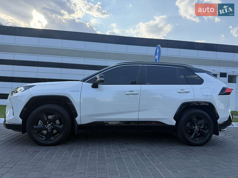 Позашляховик / Кросовер Toyota RAV4 2019 в Одесі