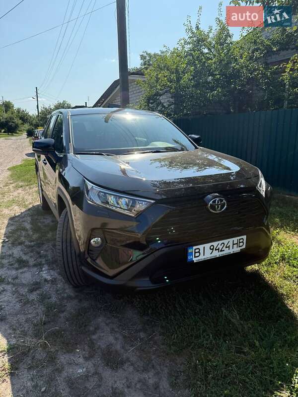 Toyota RAV4 2021