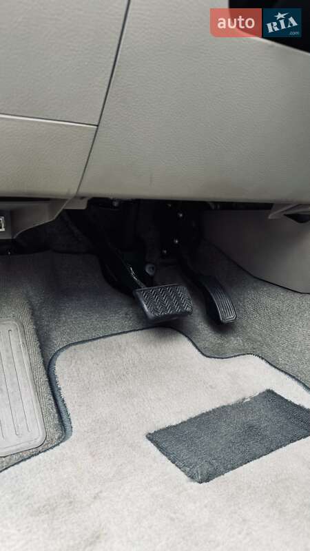 Позашляховик / Кросовер Toyota RAV4 2007 в Києві фото 59 Позашляховик / Кросовер Toyota RAV4 2007 в Києві