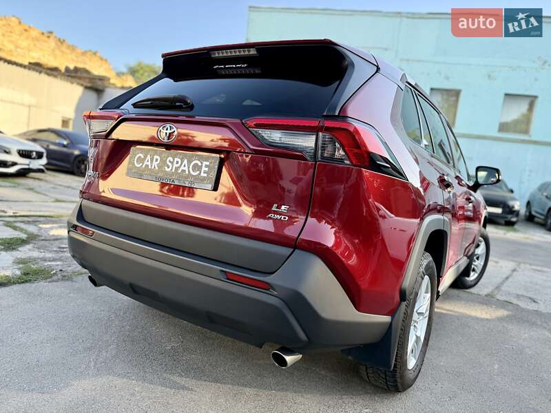 Позашляховик / Кросовер Toyota RAV4 2019 в Одесі