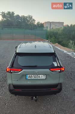 Внедорожник / Кроссовер Toyota RAV4 2022 в Виннице