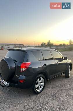 Позашляховик / Кросовер Toyota RAV4 2007 в  фото 6 Позашляховик / Кросовер Toyota RAV4 2007 в