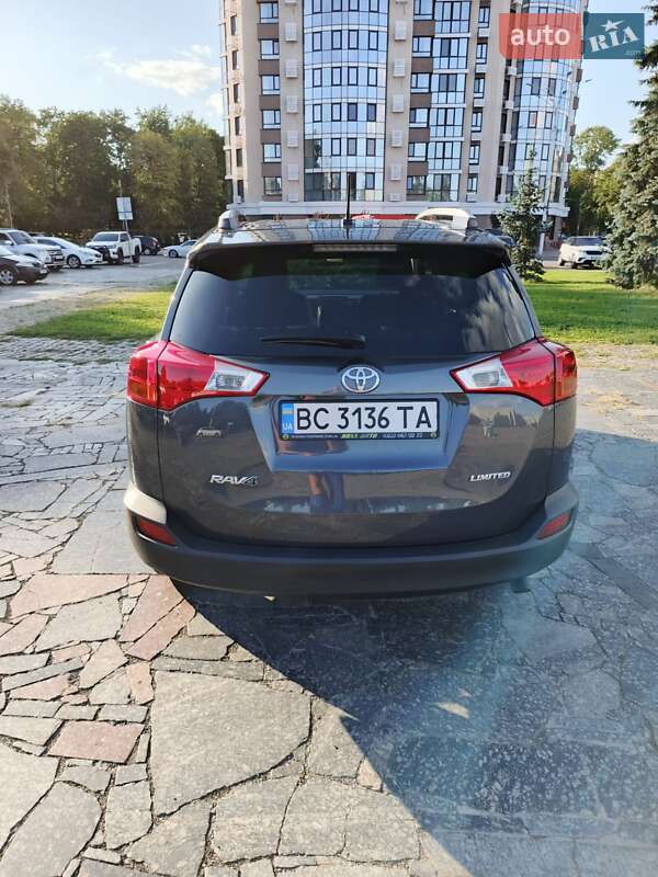 Позашляховик / Кросовер Toyota RAV4 2013 в Кременчуці