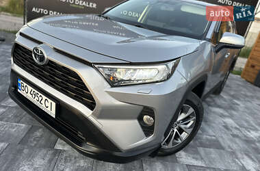 Внедорожник / Кроссовер Toyota RAV4 2019 в Виннице