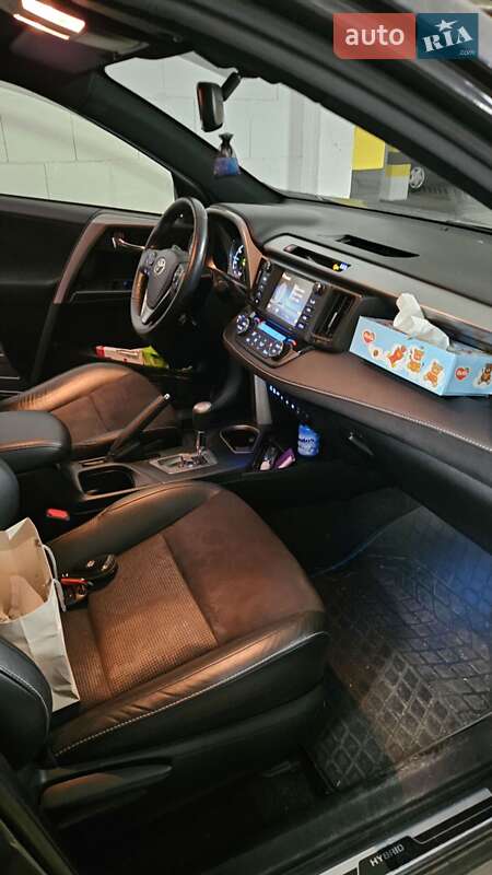 Позашляховик / Кросовер Toyota RAV4 2018 в Львові фото 6 Позашляховик / Кросовер Toyota RAV4 2018 в Львові