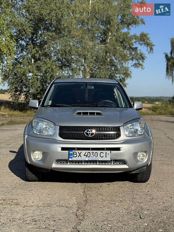 Позашляховик / Кросовер Toyota RAV4 2005 в Деражні