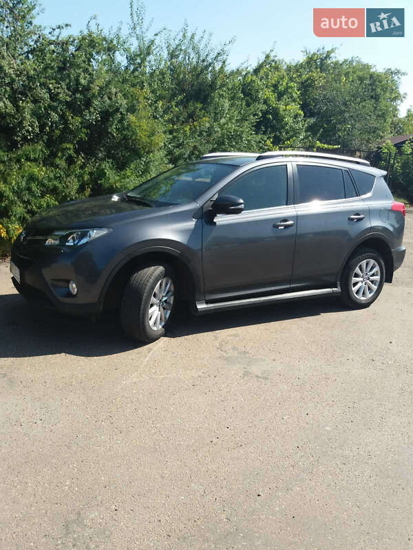 Позашляховик / Кросовер Toyota RAV4 2014 в Тернополі фото 7 Позашляховик / Кросовер Toyota RAV4 2014 в Тернополі