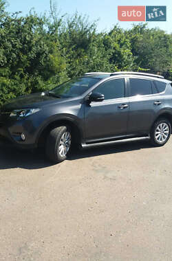 Внедорожник / Кроссовер Toyota RAV4 2014 в 